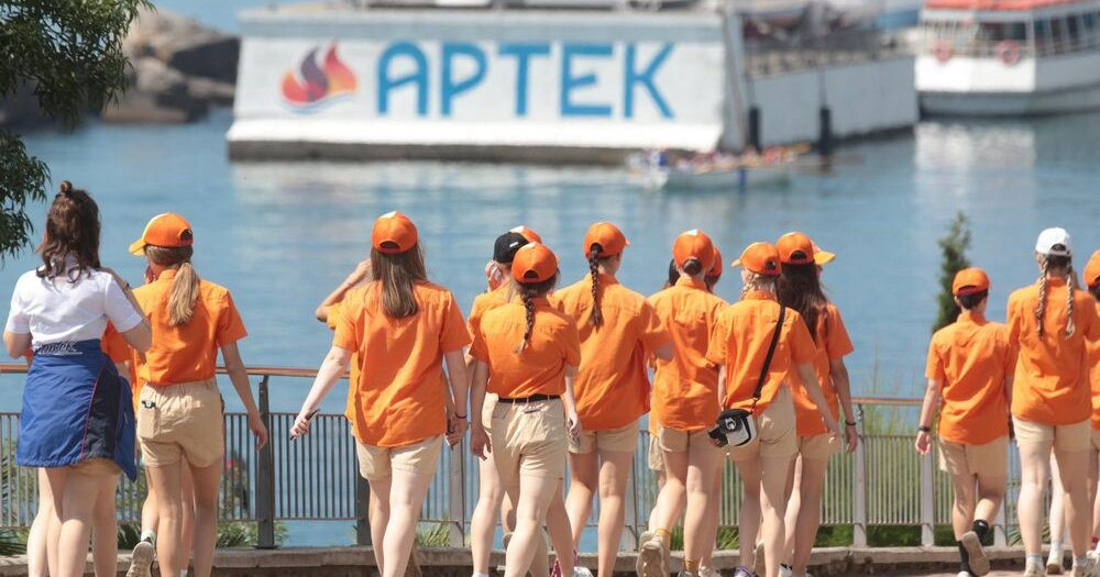 Патриарх Кирилл поздравил коллектив «Артека» с юбилеем