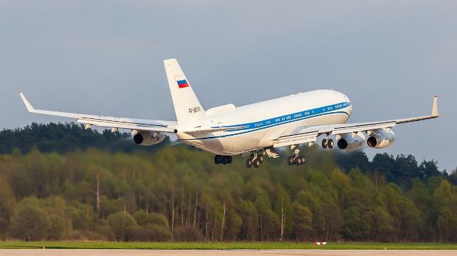 Самолеты Ил-96-400 существуют в нескольких версиях, в том числе в варианте воздушного пункта управления Ил-96-400ВПУ / Alex Snow, Wikimedia