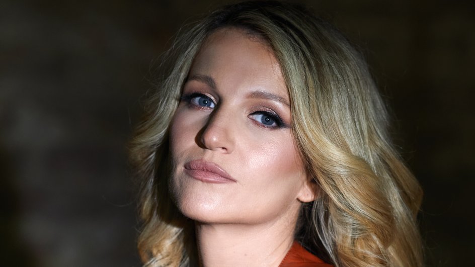 Женя Малахова Женя Малахова