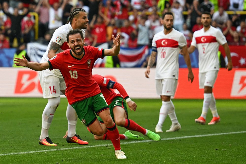 Бернарду Силва признан лучшим игроком матча Португалия — Турция