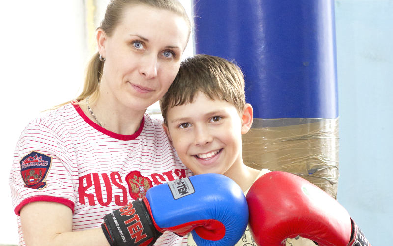 Тренер Екатерина Буланова с сыном на тренировке