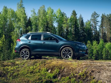 slide image for gallery: 28080 | Nissan Qashqai и Nissan X-Trail