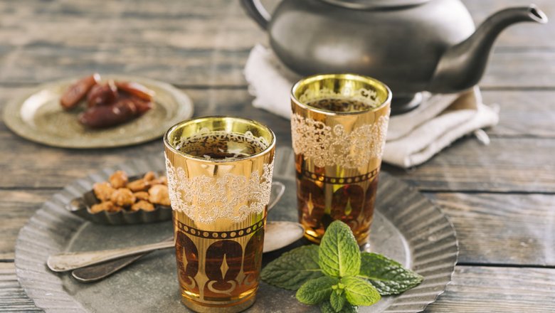 Чай, марокканский чай, чай с мятой Чай, марокканский чай, чай с мятой