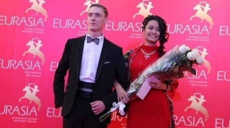 Бибигуль Суюншалина и Иван Бурмистров Бибигуль Суюншалина и Иван Бурмистров