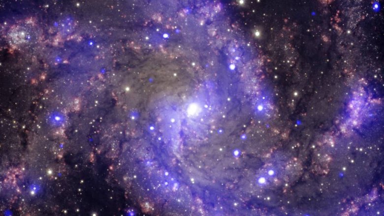 На фото NGC 6946: «Галактика фейерверков». Изображение: NASA