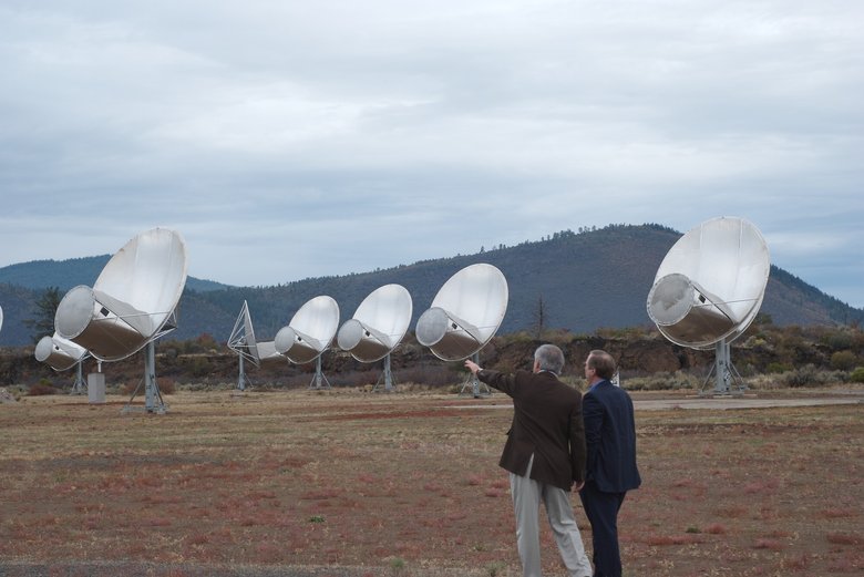 Антенны радиотелескопа компании SETI. Фото: Wikipedia Commons / Colby Gutierrez-Kraybill / CC BY 2.0
