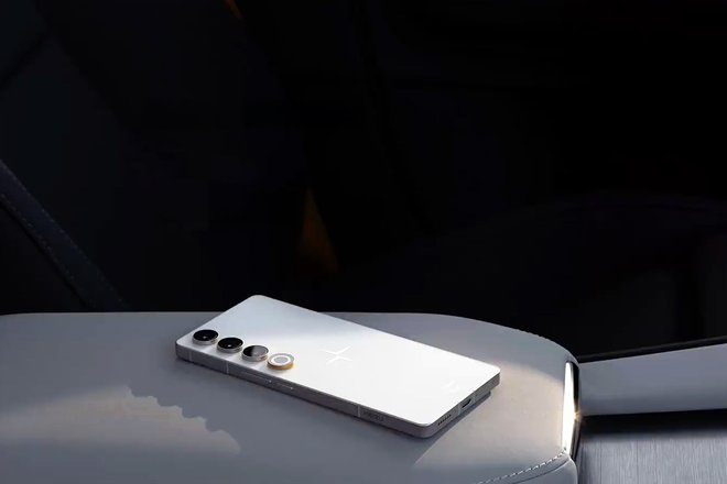 Polestar Phone