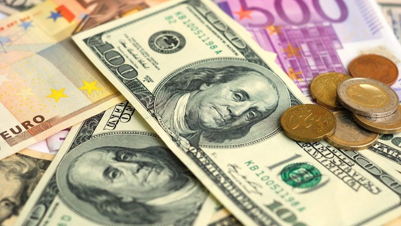 Курс доллара и евро на апрель
