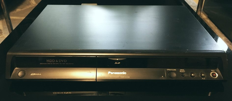 DVD-рекордер Panasonic DMR-EH56
