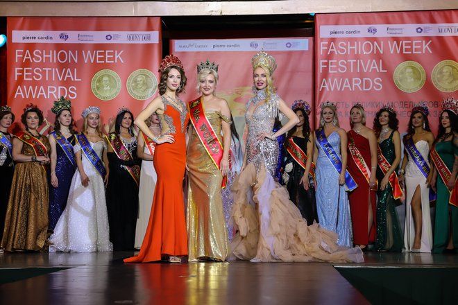 Елена Секретарева Елена Секретарева