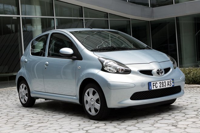 Toyota Aygo I 2005 - 2008 Хэтчбек