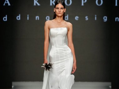 Anna Kropotova (источник фото: moscowfashion.ru) Anna Kropotova (источник фото: moscowfashion.ru)