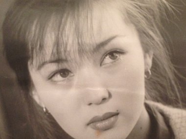 Slide image for gallery: 4031 | Комментарий «Леди Mail.Ru»: Актриса не изменила своей привычке делать макияж с акцентом на губы