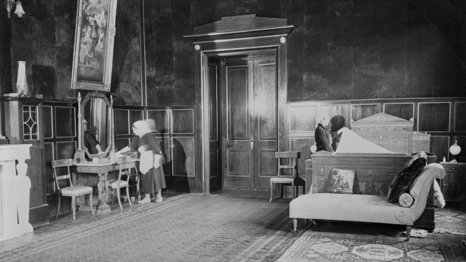 Комнату Рузвельта готовят к началу Ялтинской конференции, 1 февраля 1945 года