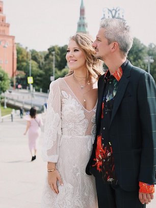 Content image for: 511454 | 6 свадебных образов российских звезд, вышедших замуж в этом году