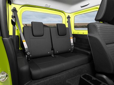 slide image for gallery: 25105 | Suzuki Jimny 2