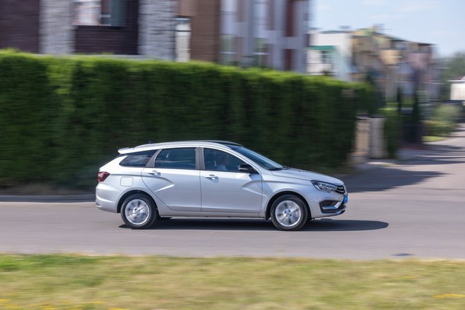 Lada Vesta CVT