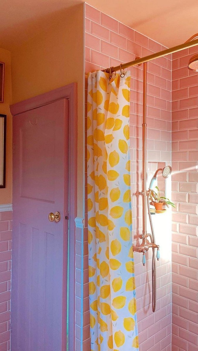 7 ярких цветов, которые вы не догадались бы применить в ванной комнате