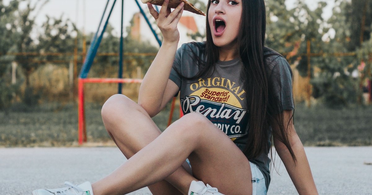 Обманул школьницу. IZZG