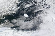 Фото айсберга на спектрорадиометр среднего разрешения (MODIS) спутника NASA «Терра» 11 апреля 2024 года.
