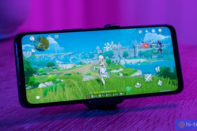 Genshin Impact. Штатными средствами ROG можно следить за нагревом, FPS и нагрузкой CPU. Все как у взрослых ПК