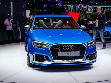 slide image for gallery: 23049 | Audi RS 3