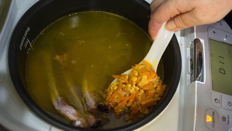 Как приготовить простой гороховый суп в мультиварке