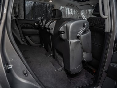 slide image for gallery: 27130 | Сиденья Infiniti QX80