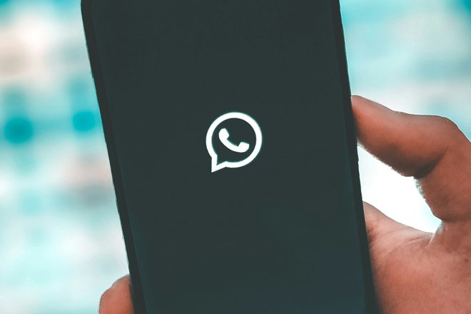 WhatsApp WhatsApp