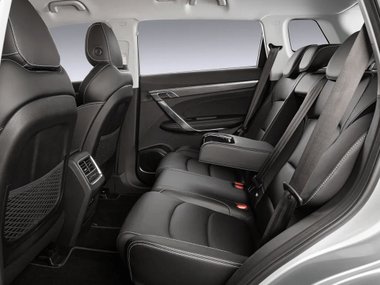 slide image for gallery: 28190 | Geely Atlas Pro