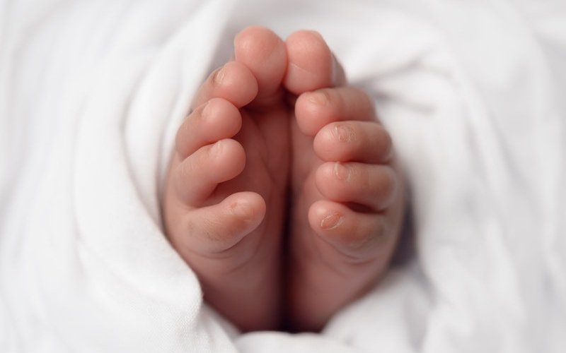 adorable-baby-baby-feet-826723