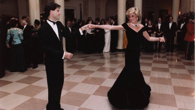Принцесса Диана танцует с Джоном Траволтой в Белом Доме