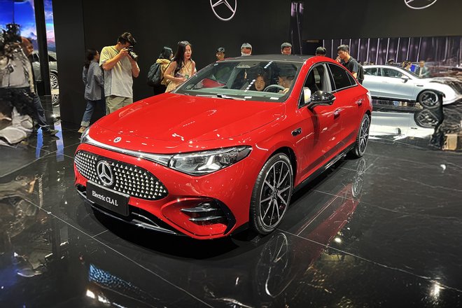 Mercedes-Benz CLA Mercedes-Benz CLA