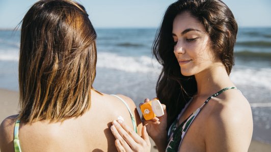 спф солнцезащитный крем для кожи пляж