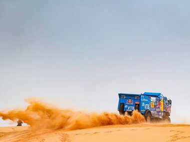 slide image for gallery: 27256 | КАМАЗ на Дакаре