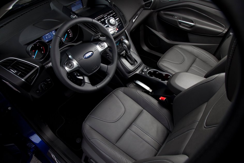 Интерьер Ford Kuga '2013–16