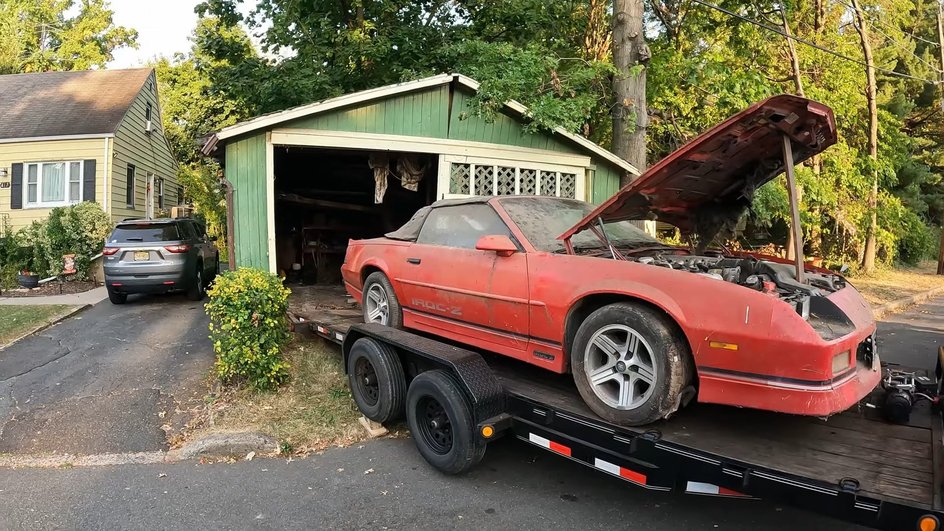 Chevrolet Camaro IROC-Z 1989 года