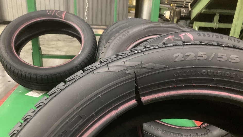 Визуальный контролькачества шин Ikon Tyres