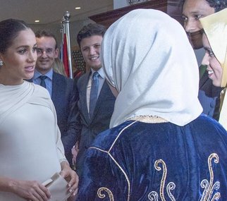 Беременная Меган Маркл блистала на торжественном приеме в Марокко