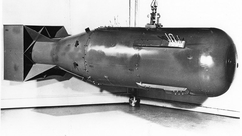 Макет бомбы «Малыш», сброшенной на Хиросиму.