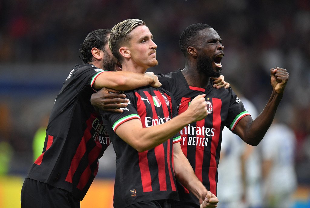 «Милан» вырвал победу у «Эмполи» в матче Серии А
