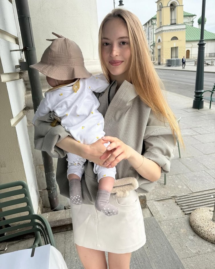 Внучка Никиты Михалкова Наталья Степаненко Внучка Никиты Михалкова Наталья Степаненко
