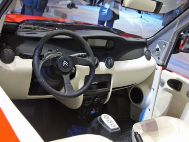 slide image for gallery: 20515 | Citroen E-Mehari