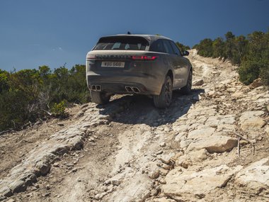 slide image for gallery: 24550 | Range Rover Velar SVAutobiography Dynamic внешность