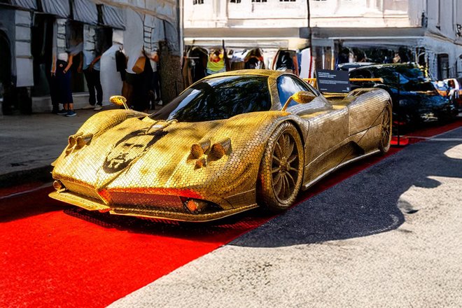 Pagani Zonda из золотых монет с портретом Леонеля Месси