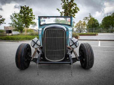 slide image for gallery: 26141 | Hot Rod 09