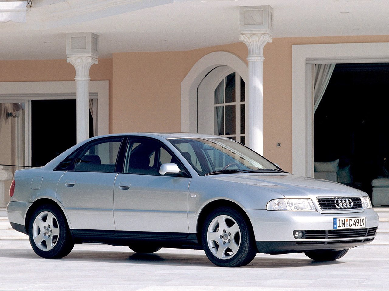 Ауди а4 б5 2000 года. Audi a4 b5 1995. Audi a4 b5 2000. Audi a4 b5 1999. Audi a4 1999.