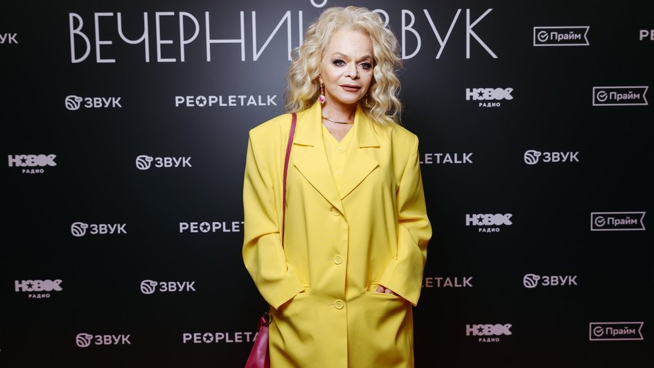 Лариса Долина