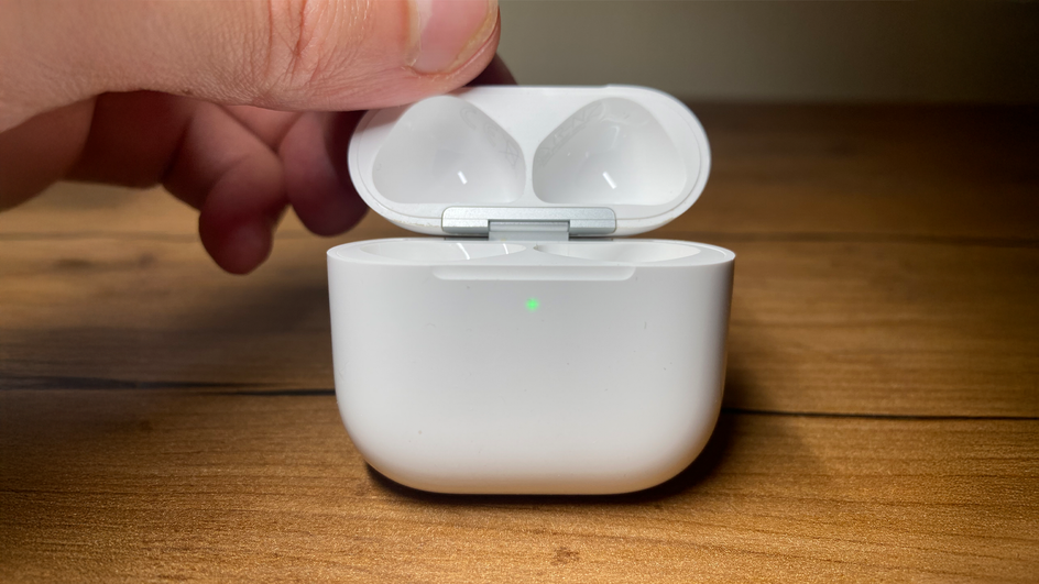 Наушники Apple AirPods 4