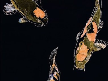 Slide image for gallery: 4506 | Комментарий «Леди Mail.Ru»: карп в японской культуре является символом богатства и изобилия, поэтому декоративные изображения этой рыбы нередко появляются в оформлении интерьера. Дизайн ковров KOI (автор  Юрген Далманнс) поз